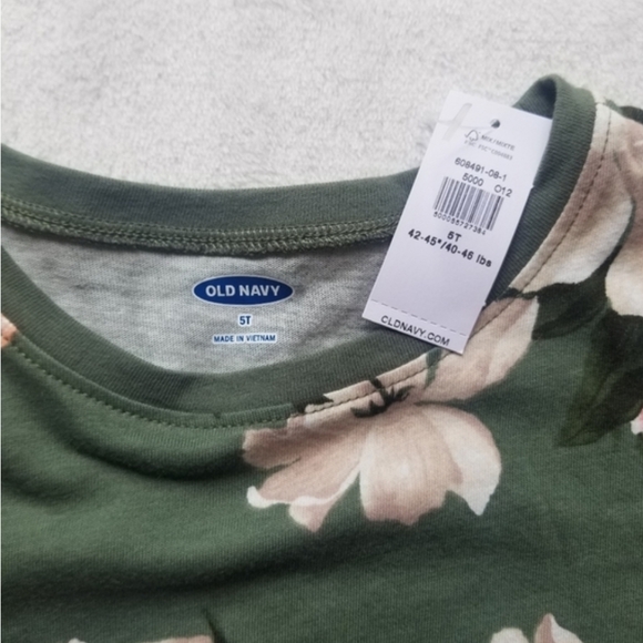 Old navy, size 5T, Military green color - Picture 5 of 6